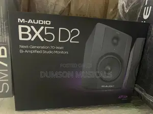 Bx5d2 M-Audio Studio Monitor