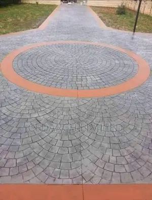 Installations of Interlocking Stone and Increte Floor