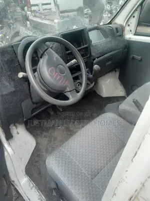 Suzuki Every 2010 White