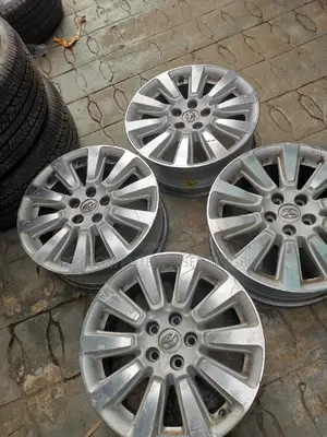 Toyota Sienna 18 Rim 2012/13