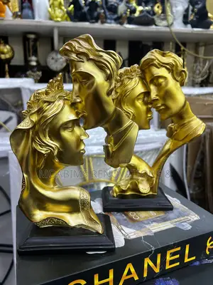 Luxury Kissing Home/Office Decor