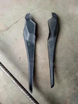 Lexus RX 350 2015 Model Windscreen Rubber the Two Side