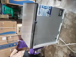 Midea Chest Freezer 200L