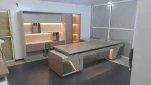 Quality Office Executive Table With Extension