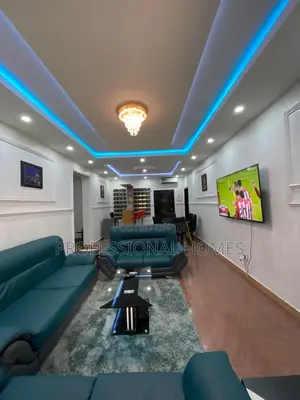Stylish 3 Bedroom Apartment Shortlet 10mins to Airport Ajao Estate