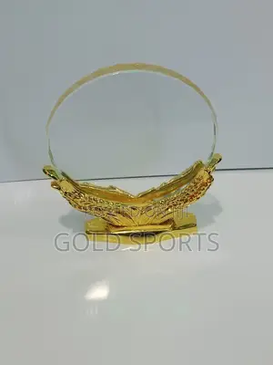 Gold Sculpture Glass Award 4n