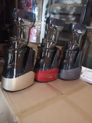 Popular Ugasun 3in1 Slow Juicer, Large Feeder, 150 Watts.