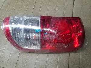 Tundra 06 Rear Light