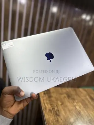 Laptop Apple MacBook Pro 2020 M1 8GB Apple M1 SSD 256GB