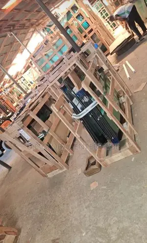 Auto Windscreen All Types Mercedes, Available Dm