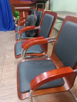 Quality Visitors Chair