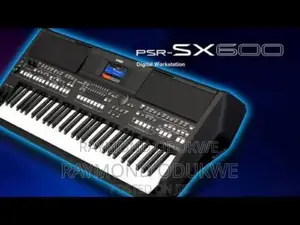 Yamaha Workstation Keyboard Piano PSR-SX600