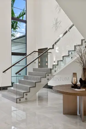 10mm Thick Plan Tempered Glass Handrail