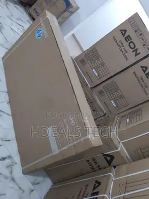 Clear UHD Smart TV | SAMSUNG 65''.