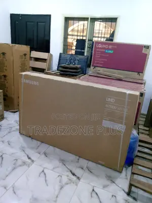 Durable Au7000 Samsung Smart TV