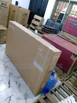 Best Selling Au7000 Samsung Smart TV