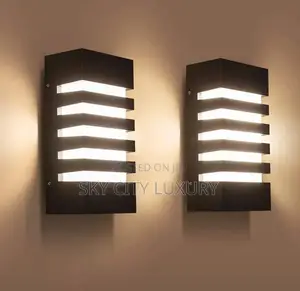 Cast Outside Light Bulb Type