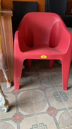 Plastic Chair for Restaurant and Poolside