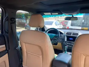 Ford Explorer 2016 Blue