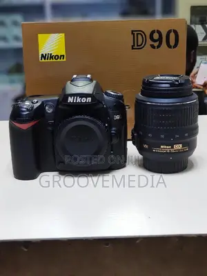 Nikon D90 With 18-55mm Lens Open Box