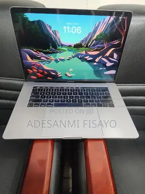 Laptop Apple MacBook Pro 2019 32GB Intel Core i7 SSD 1T