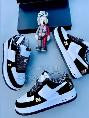 High Quality Sneakers