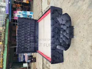 6by6 Black Upholstery Padded Bed Frame With Footrest