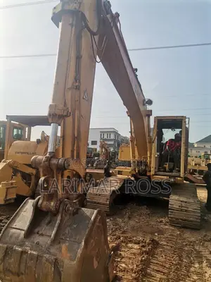 Bulldozers Excavators Grader Tractor For Rent