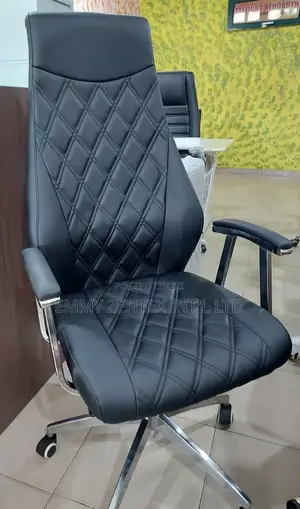 Executive Modern Swivel Office Chair