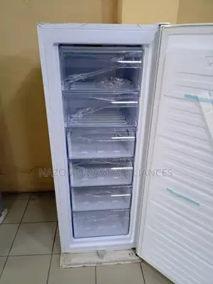 Polyster Upright Freezer 6 Steps