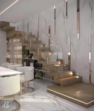 Wooden Steps With 10mm Thick Tempered Plan Glass