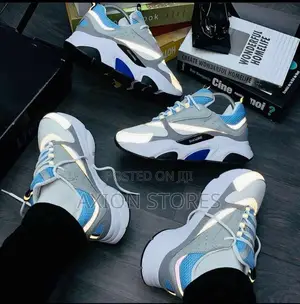 High Quality Dior Sneakers