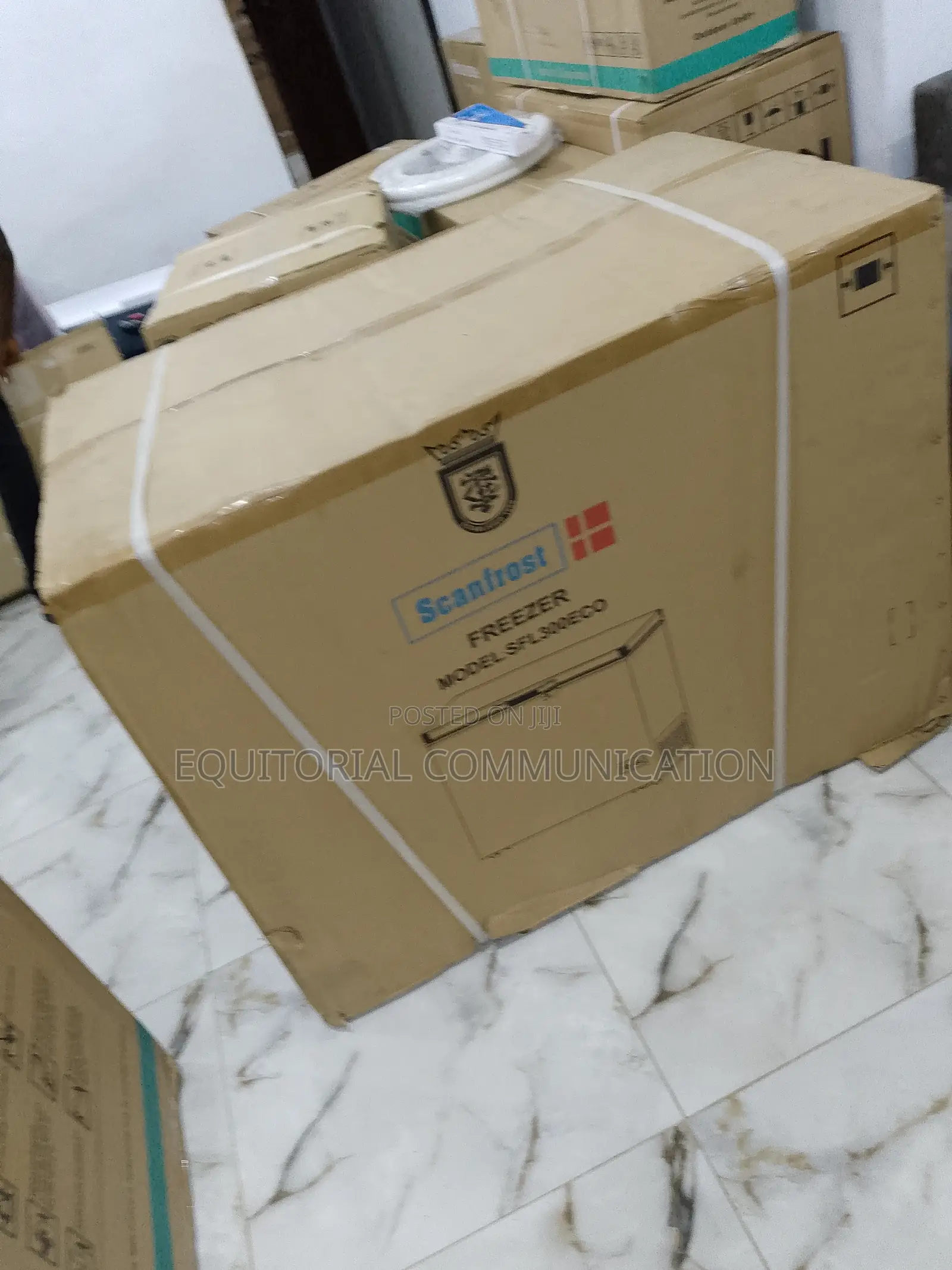 Scanfrost Chest Freezer SFL300ECO