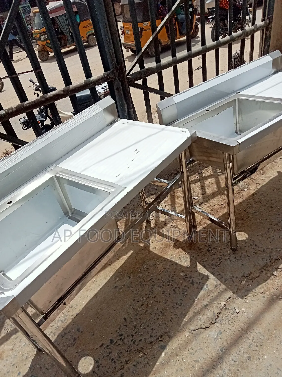 Stainless Single Sink With Side Table