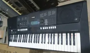 UK Used Yamaha PSR-E423 Keyboard