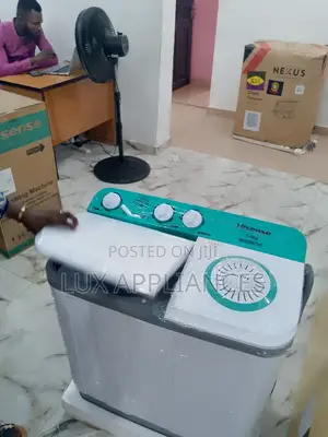 New Hisense White and Green Color Washing Machine