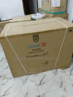 Scanfrost 300litres Chest Freezer Silver 
