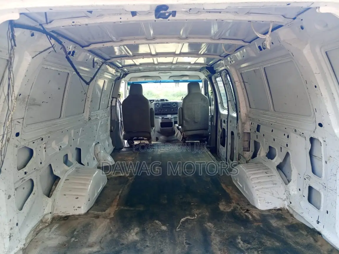 Ford E250 2013 White