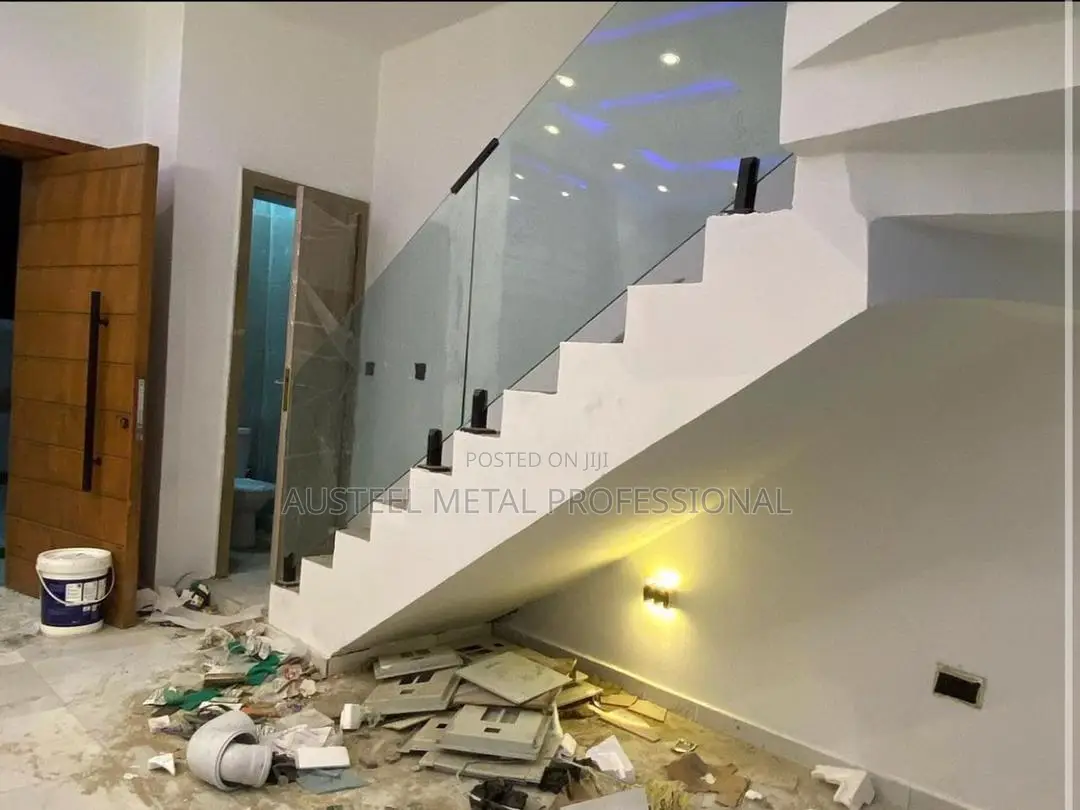 Professional Handrails Glass