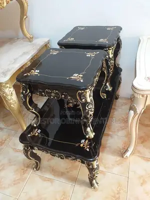 Classic Mable Center Table With Side Stool