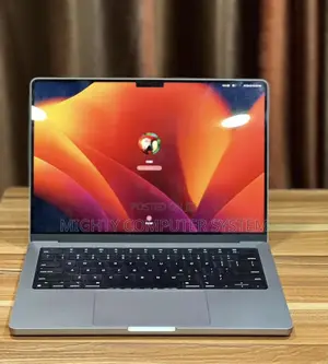 Laptop Apple MacBook Pro 2021 M1 16GB Apple M1 Pro SSD 512GB
