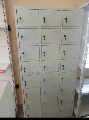 24 Doors Locker