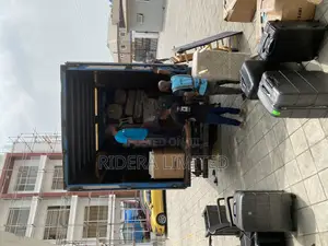 Movers and Packers