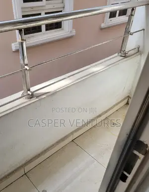 1bdrm Room & Parlour in Chevy View, Chevron for rent