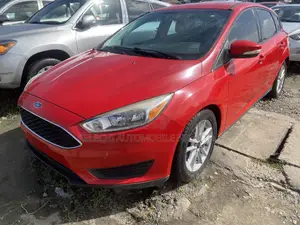 Ford Focus 2016 Red
