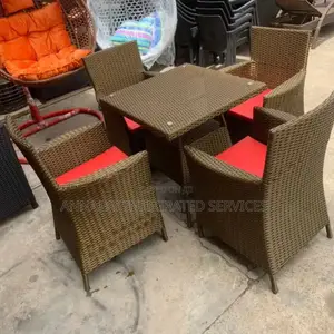 Outdoor 4 Seater Set