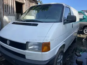 Volkswagen Transporter 2005 White