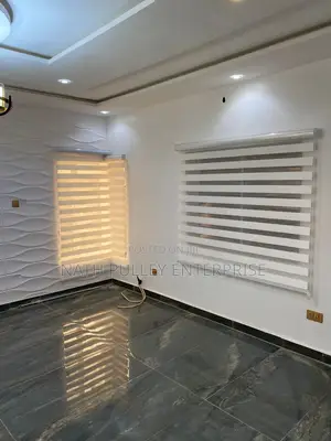 Classic Plain White Day and Night Blinds