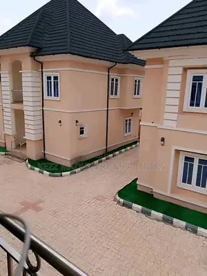 5bdrm Duplex in New Owerri , Imo for sale