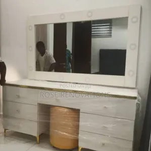 Brand New HDF Dressing Mirrow Furniture Set